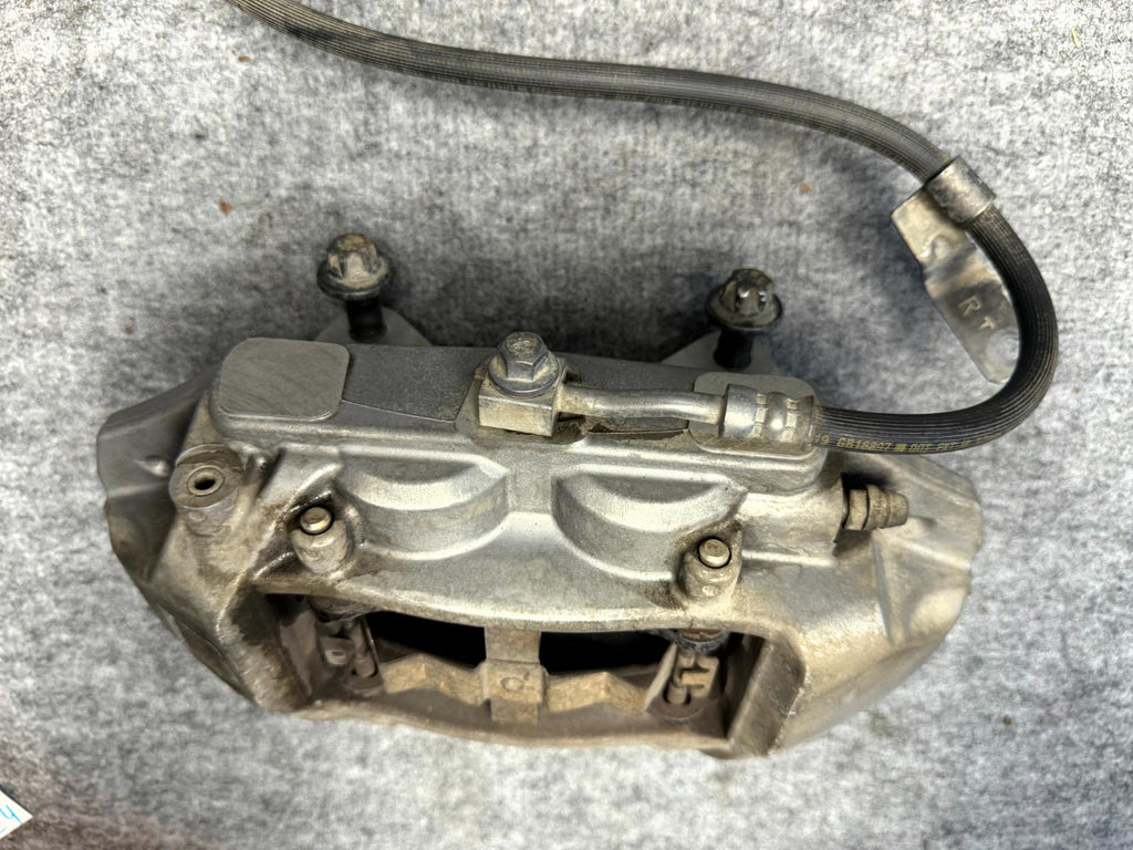 ♦️17–23 TESLA MODEL 3 FRONT RIGHT CALIPER W/ BRAKE HOSE LINE OEM, 1044622-00-E