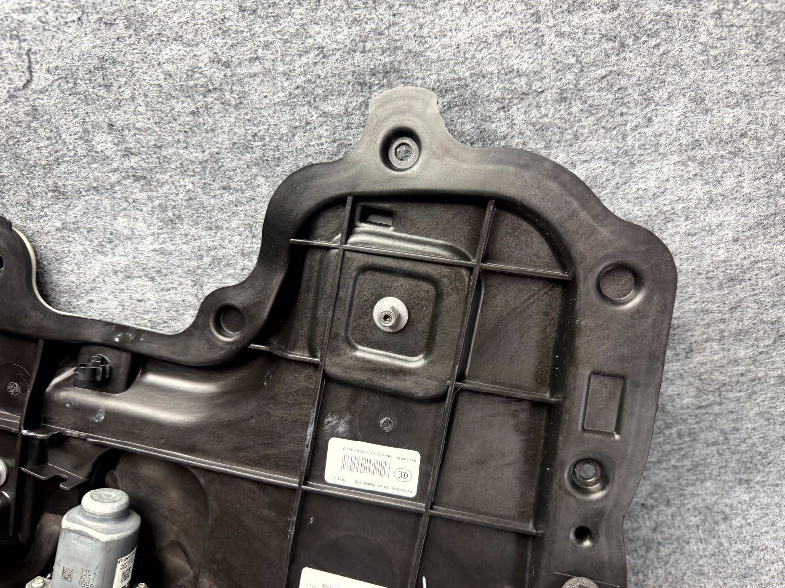 ♦️17–23 TESLA MODEL 3 REAR RIGHT DOOR WINDOW REGULATOR W/ MOTOR OEM, 109662300K