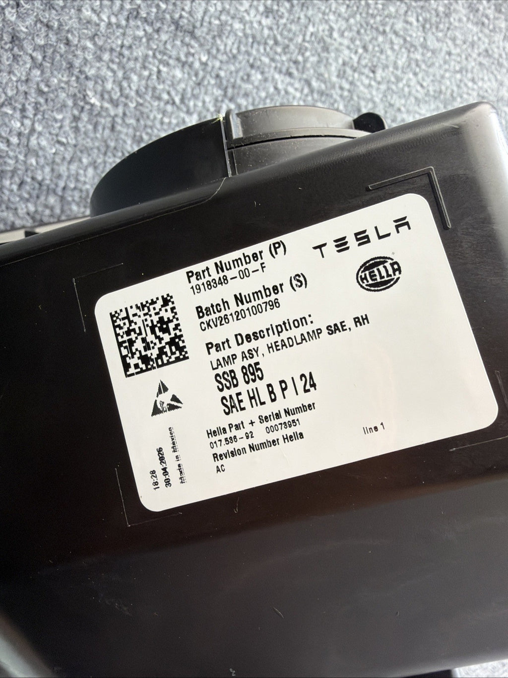 2025 2026 Tesla Model Y Juniper Led Front Right OEM Headlight 1918348-00-f