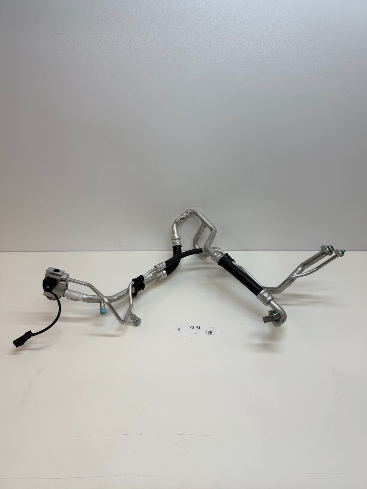 2012-20 TESLA MODEL S HVAC CONDITIONING AC LINE HOSE 6008481-00-A