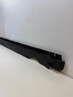 2020-24 TESLA MODEL Y RIGHT SIDE SKIRT ROCKER PANEL MOLDING CARRIER BRACKET
