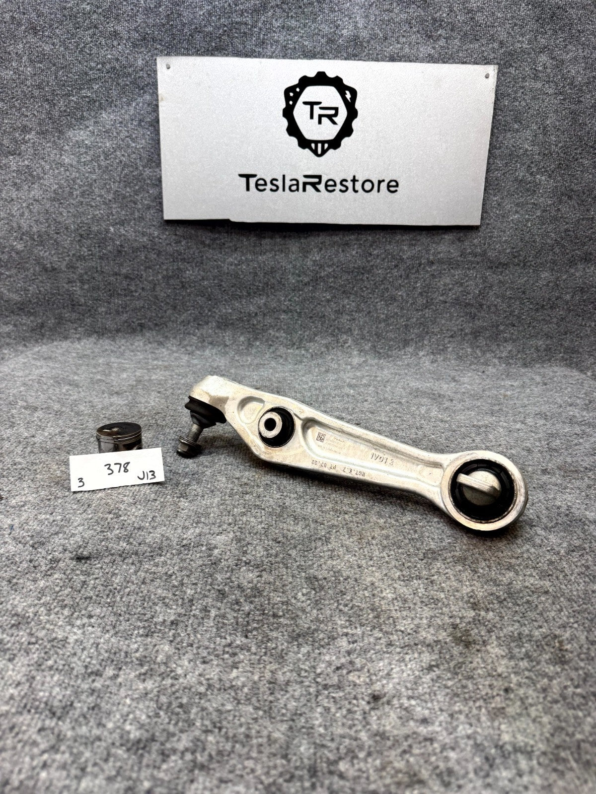 2017 - 2023 TESLA MODEL 3 FRONT RIGHT / LEFT LOWER CONTROL ARM OEM, 1044341-00-D