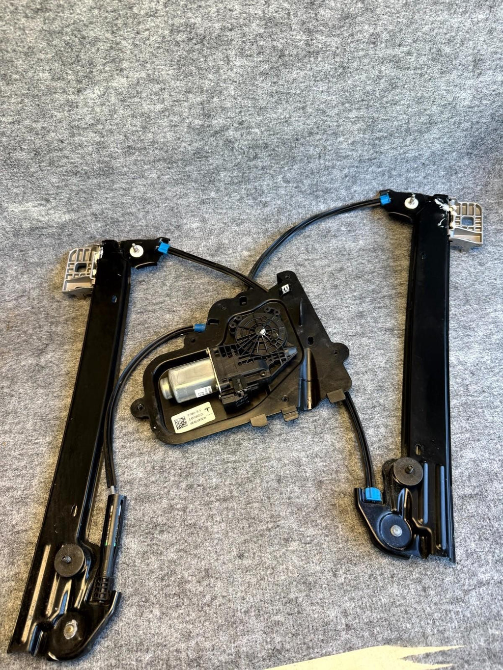 ♦️17-23 TESLA MODEL 3 FRONT RIGHT WINDOW REGULATOR W/ MOTOR OEM, 1096621-99-H