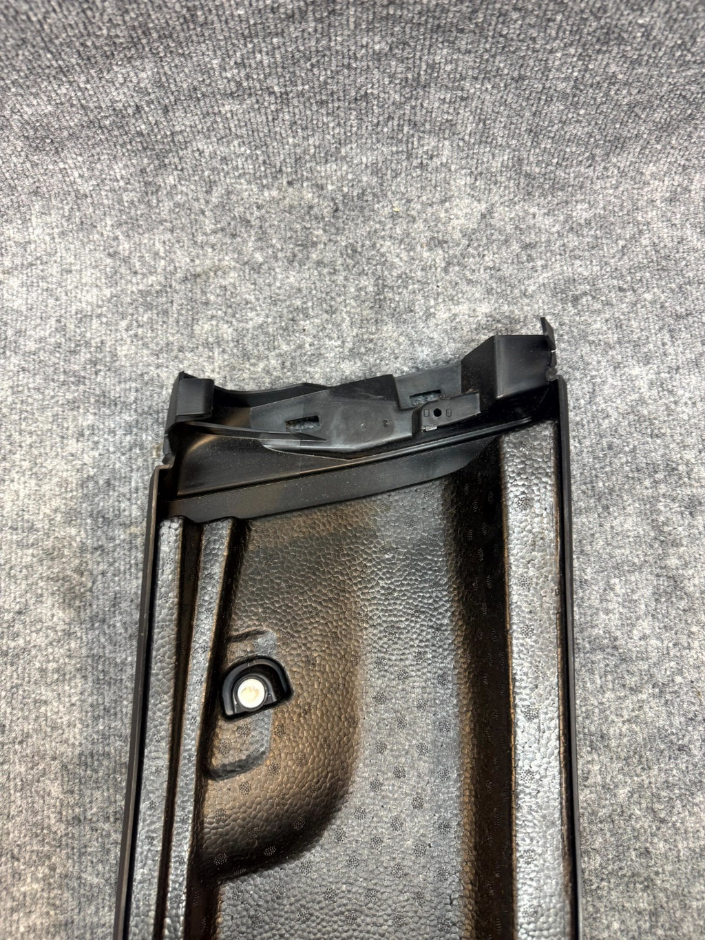 20-24 TESLA MODEL Y LEFT SIDE B-PILLAR LOWER COVER TRIM PANEL OEM, 1494623-00-F