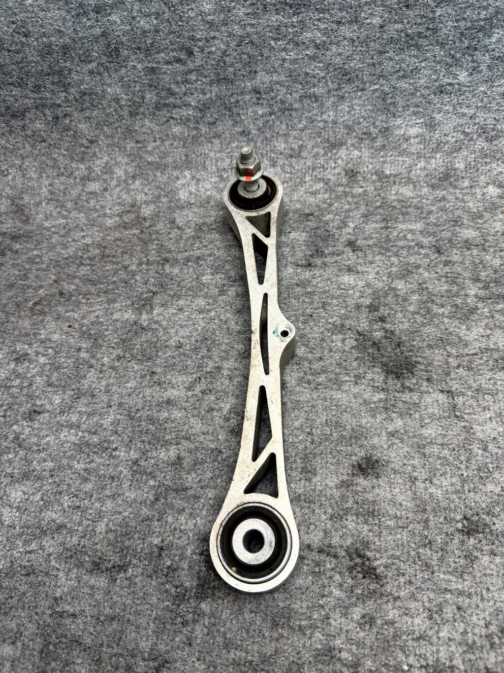 ♦️2012 - 2020 TESLA MODEL S REAR SUSPENSION UPPER CONTROL ARM OEM, 1043963-00-C