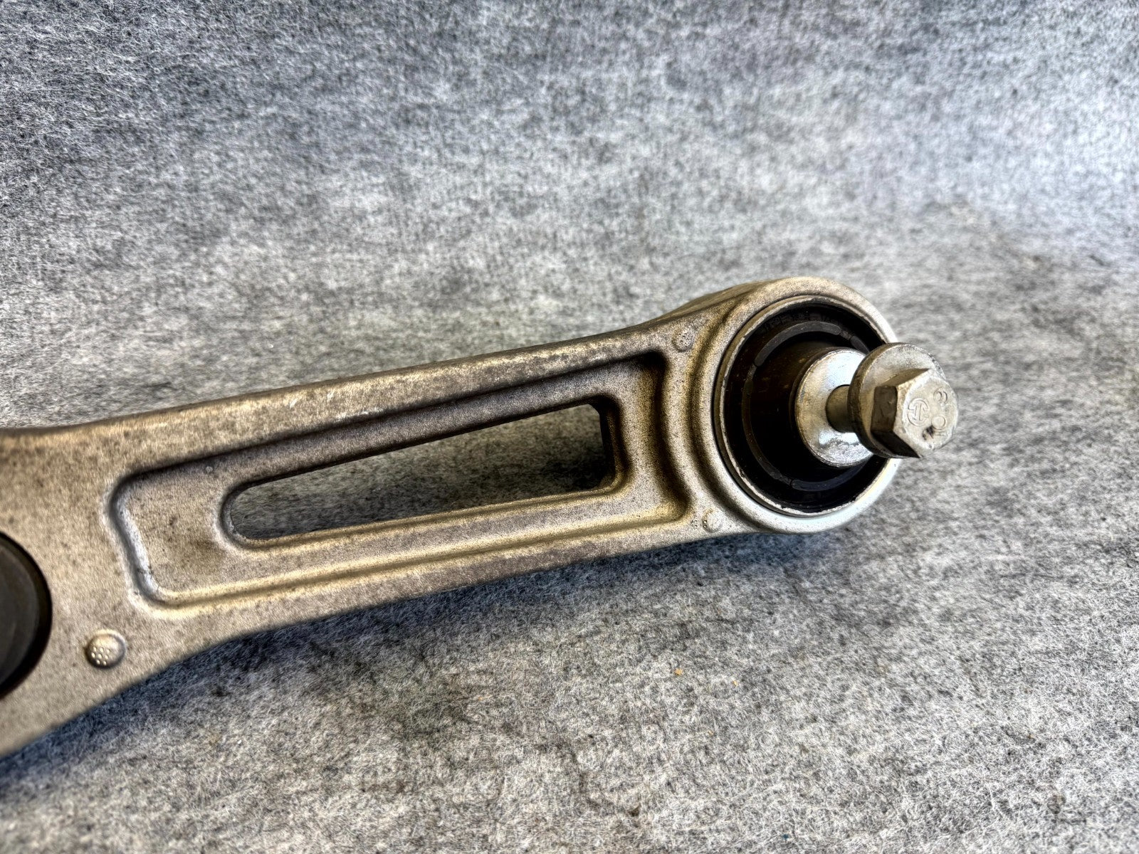 ♦️2012 - 2020 TESLA MODEL S FRONT RIGHT SIDE CONTROL ARM OEM 1048951-00-B