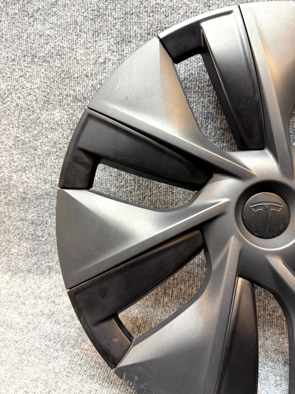 2020 - 2024 TESLA MODEL Y GEMINI WHEEL RIM HUBCAP COVER OEM, 1044235-00-C