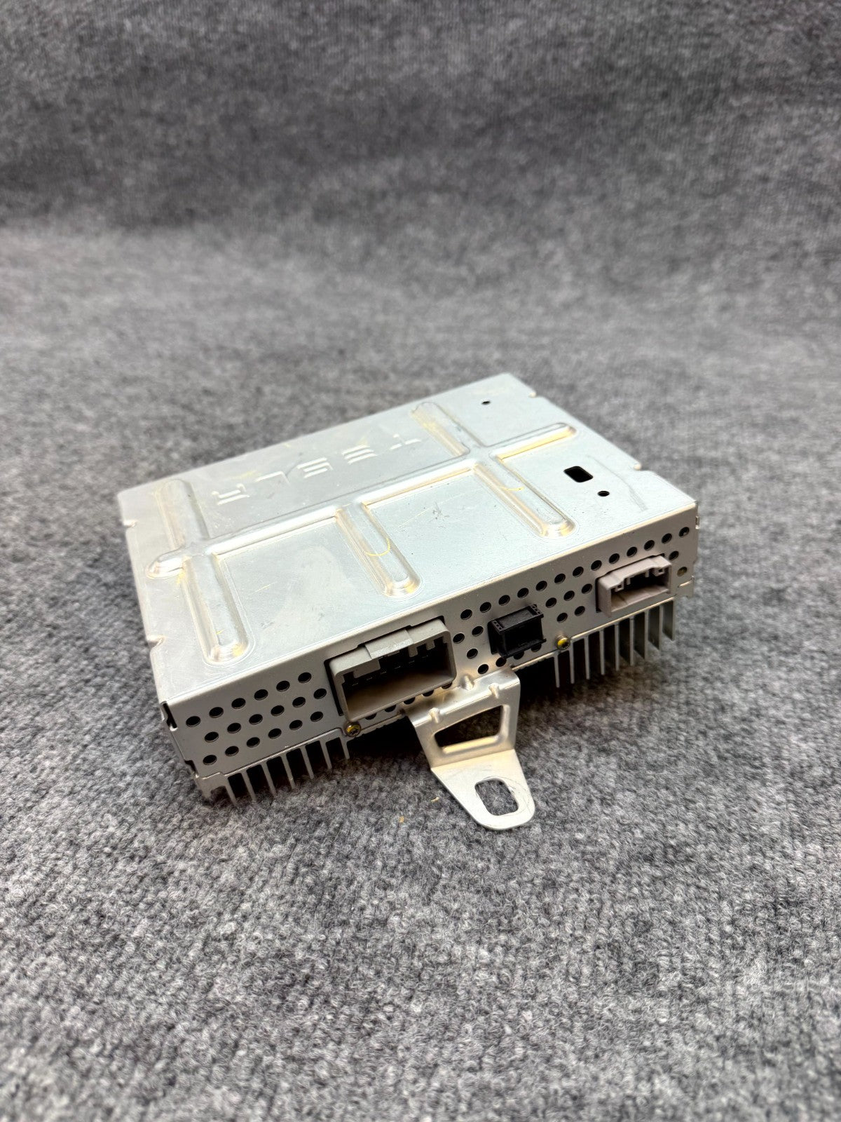 2020-2025 TESLA MODEL Y RADIO AUDIO SOUND SYSTEM AMPLIFIER OEM, 1507152-00-A
