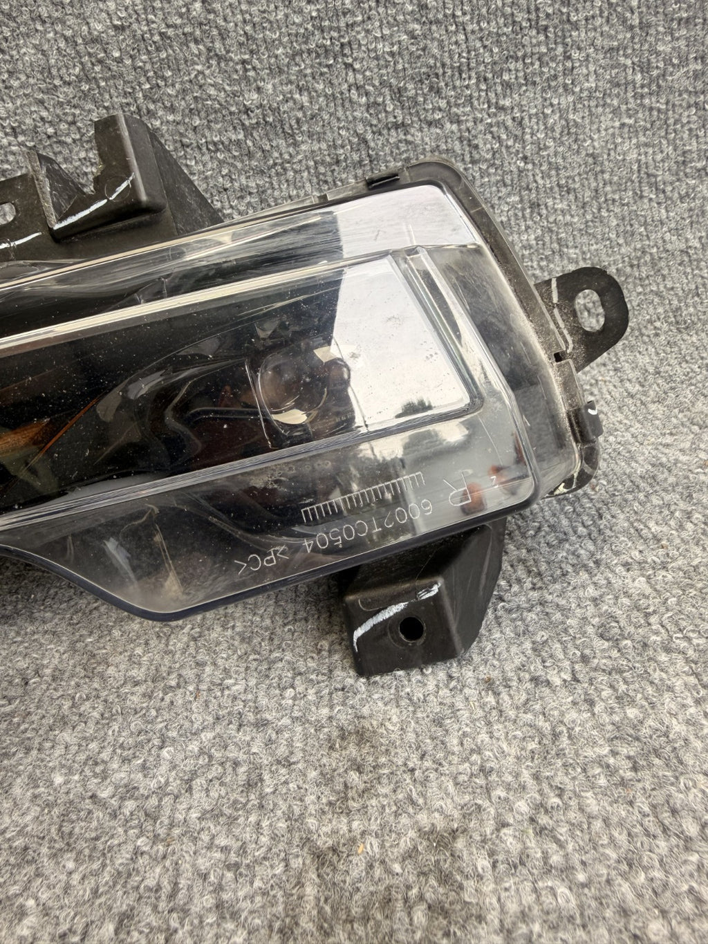 2017 - 2024 TESLA MODEL Y/3 FRONT RIGHT SIDE FOG LIGHT ASSY OEM, 1077392-00-f