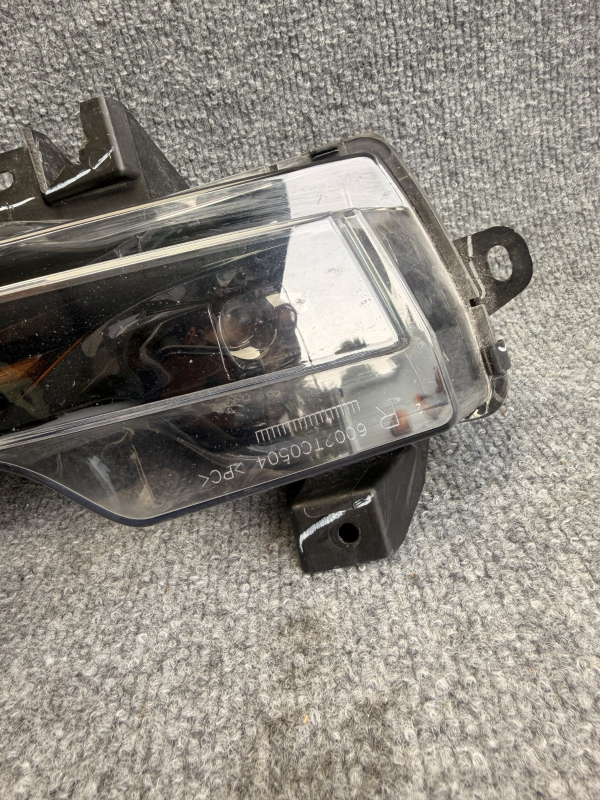 2017 - 2024 TESLA MODEL Y/3 FRONT RIGHT SIDE FOG LIGHT ASSY OEM, 1077392-00-f
