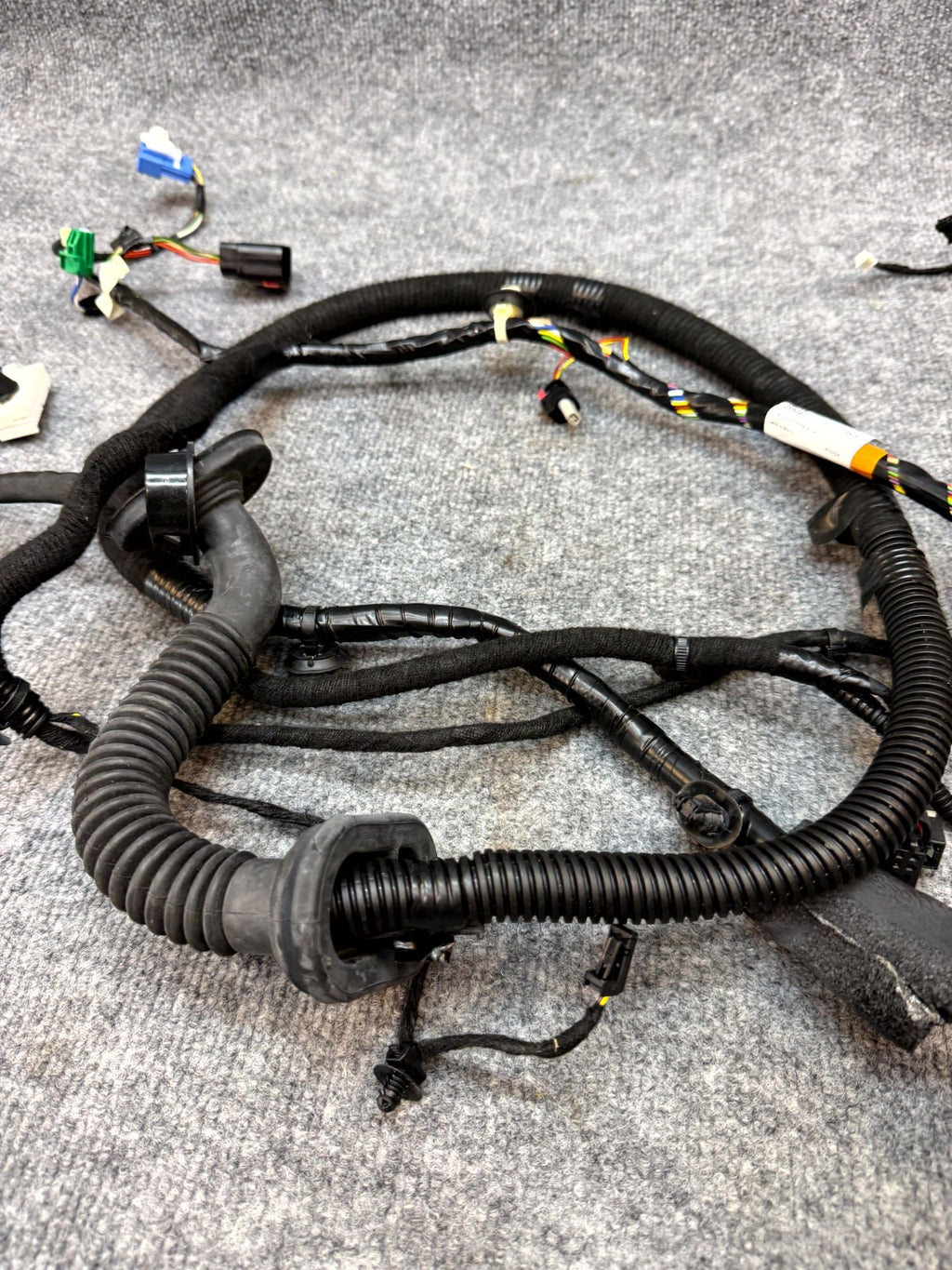 2020-2024 TESLA MODEL Y FRONT LEFT SIDE DOOR WIRING HARNESS OEM, 1489044-00-F