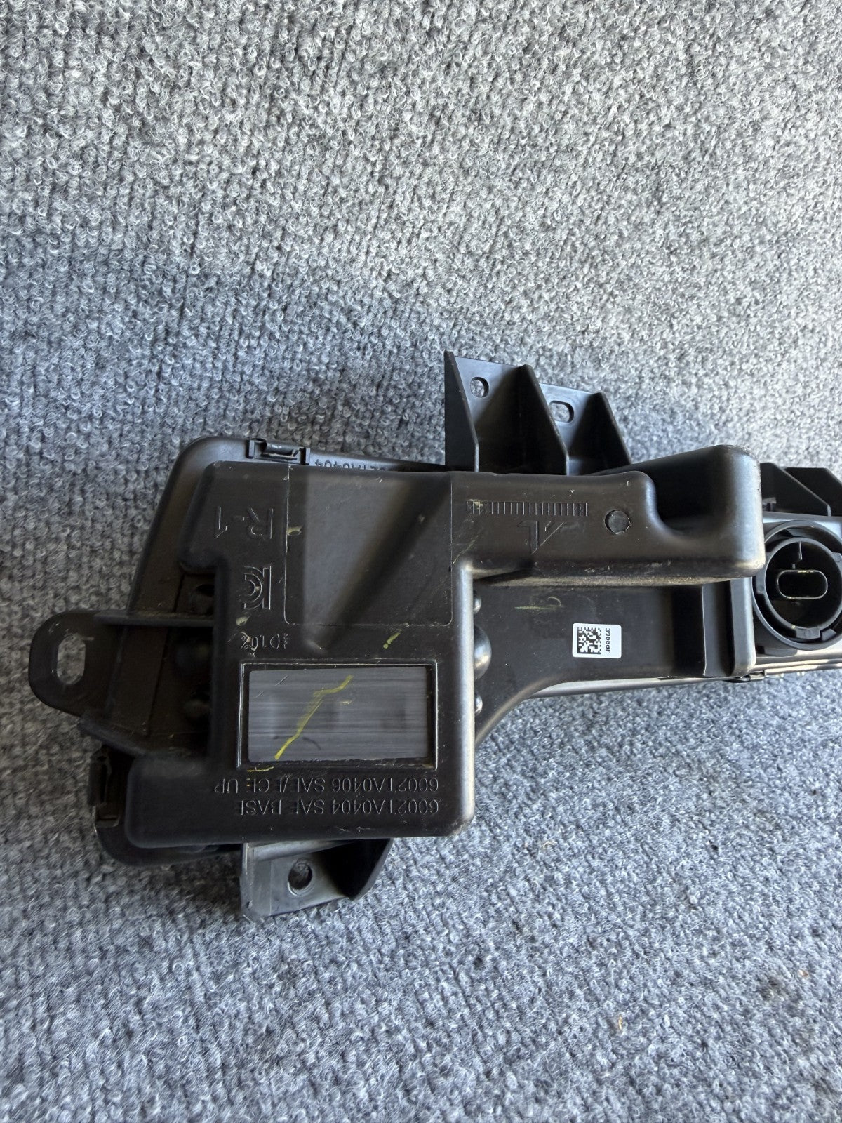 2017 - 2024 TESLA MODEL 3 Y FRONT RIGHT SIDE LED FOG LIGHT OEM, 1077390-00-F