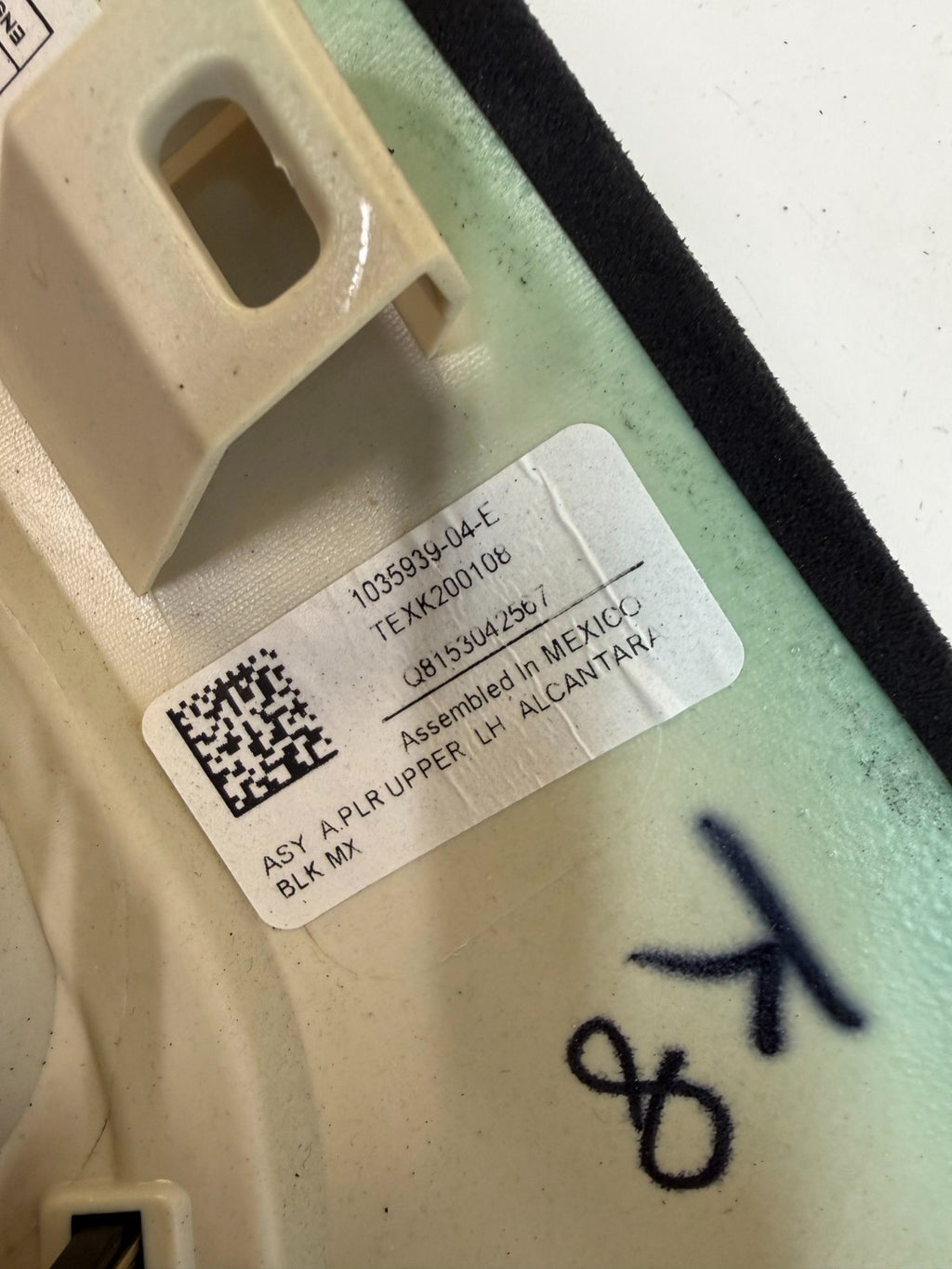2016-20 Tesla Model X Left A-Pillar Upper Carrier Cover Trim Panel 1035939-04-E