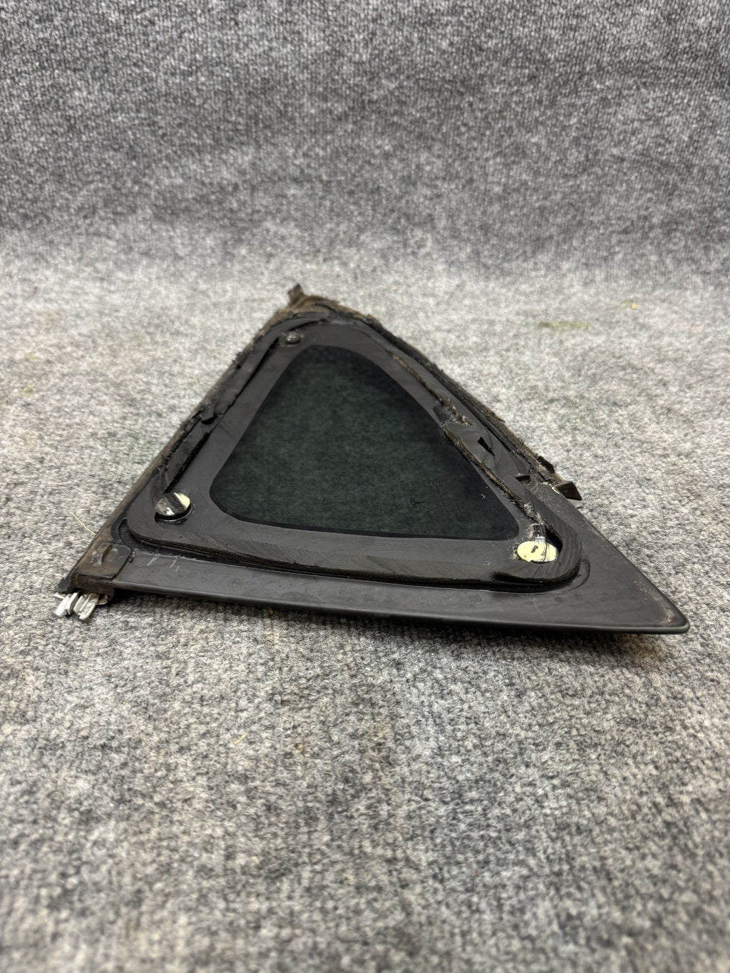 2017 - 2023 TESLA MODEL 3 REAR RIGHT SIDE WINDOW QUARTER GLASS OEM, 43R-004529