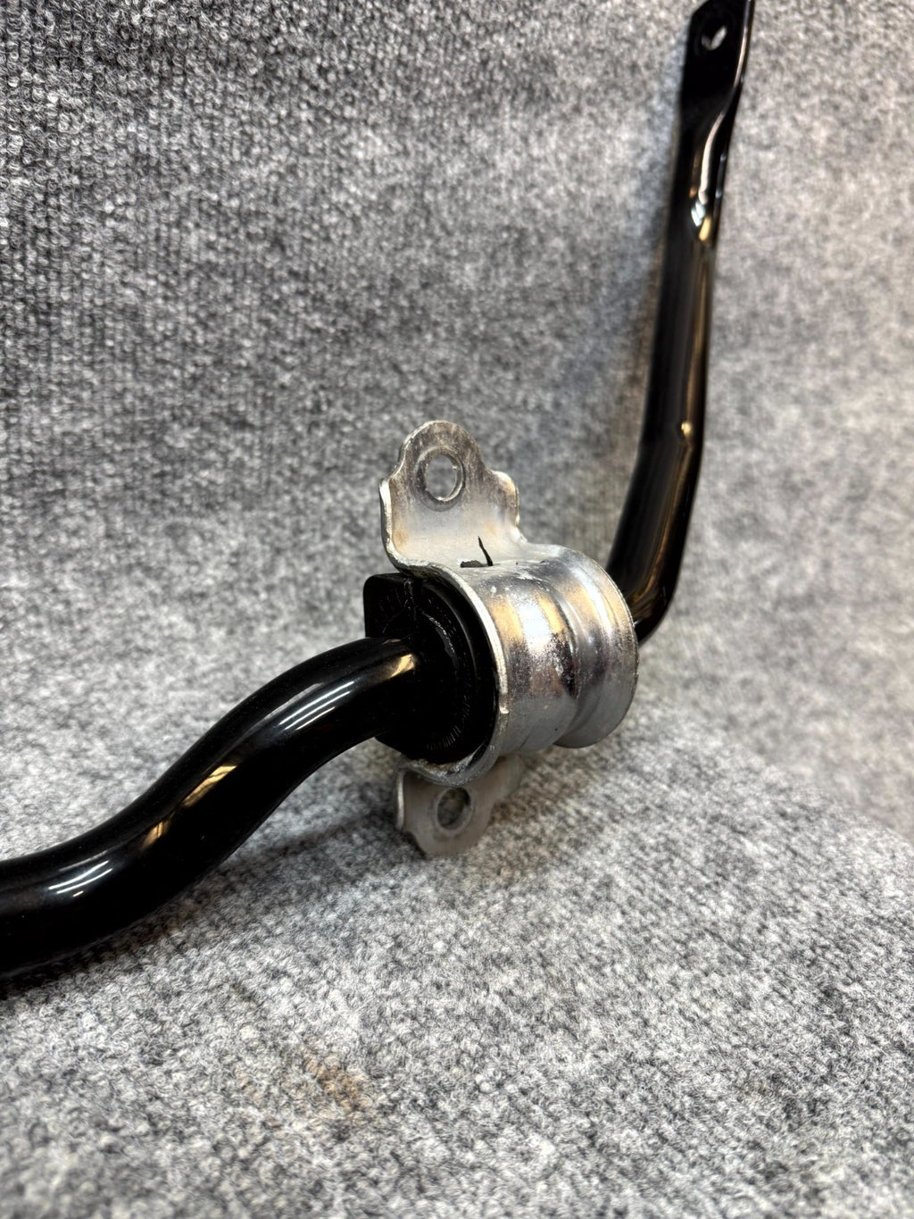 2020 - 2024 TESLA MODEL Y REAR STABILIZER SWAY ANTI ROLL BAR OEM, 1044481-00-E