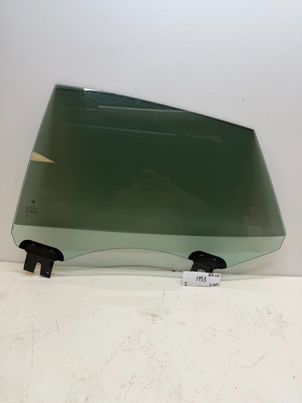 12-20 Tesla Model S Rear Left Driver Side Door Window Glass 43R-001074