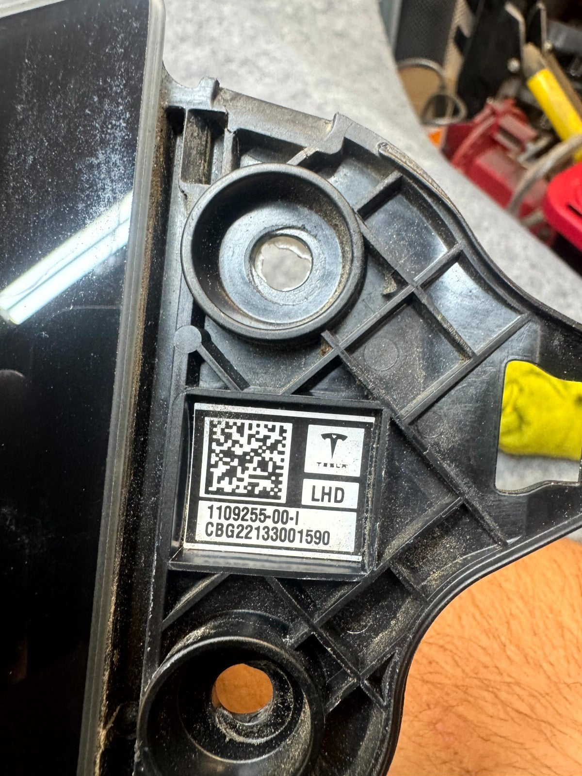 2017‑2023 TESLA MODEL 3 RIGHT SIDE B‑PILLAR APPLIQUE W/CAMERA OEM, 1100441-00-E
