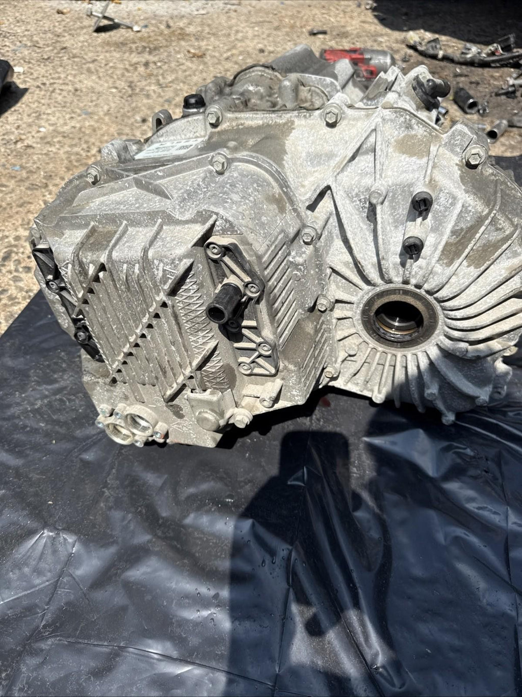 ♦️16-20 TESLA MODEL S X AWD SMALL REAR DRIVE UNIT ENGINE MOTOR OEM,1037000-00-F​