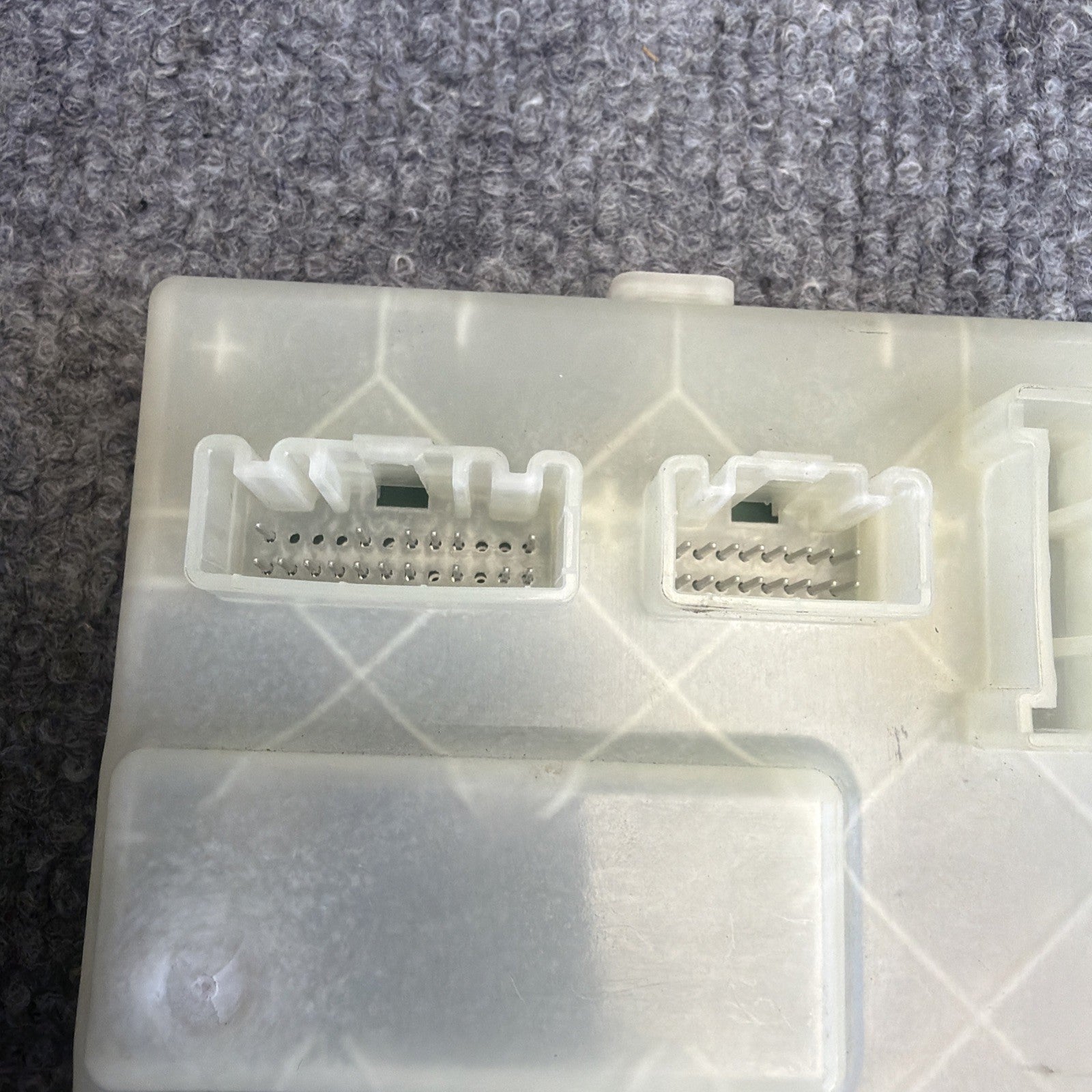 ♦️20-24 Model Y MY GEN4 Charge Port Controller ECU Control Module 1537264-00-B