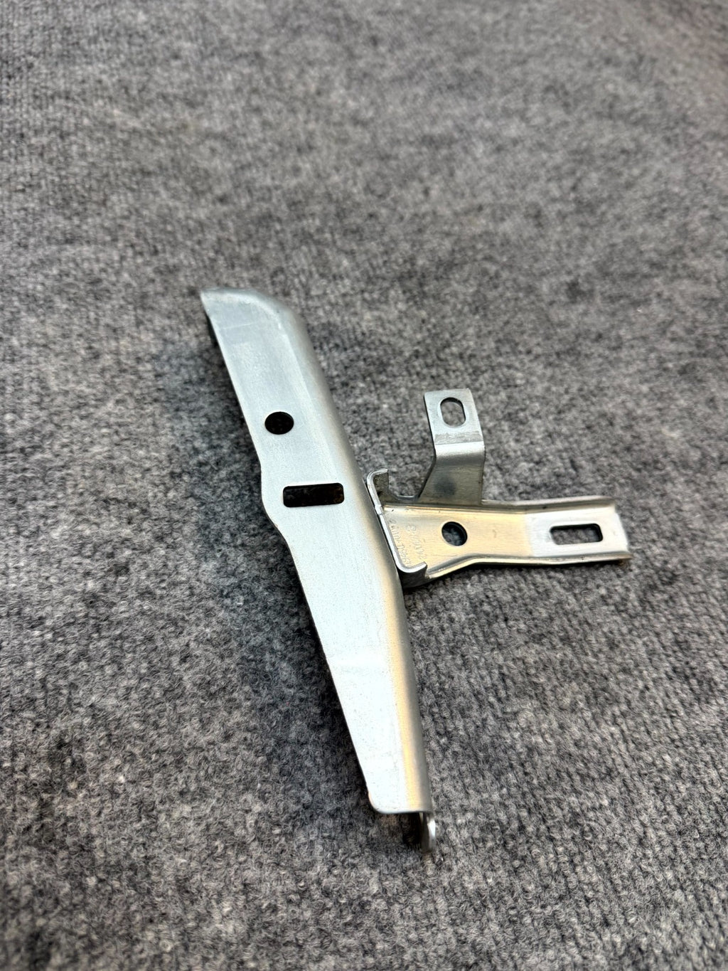 2020 - 2024 TESLA MODEL Y RIGHT SIDE INSTRUMENT PANEL RISER OEM, 1493875-00-C