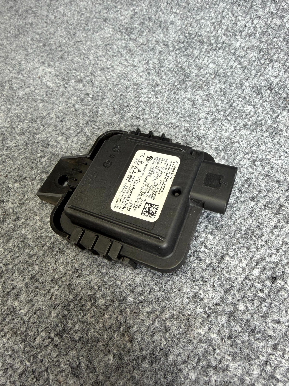 2017–2023 TESLA MODEL 3 HOMELINK GARAGE DOOR OPENER MODULE OEM, 1114984-00-B