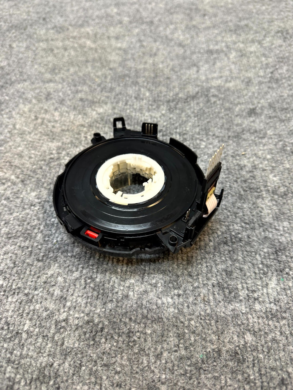 2020 - 2024 TESLA MODEL Y STEERING COLUMN CLOCK SPRING MODULE OEM, 1097662 00 O
