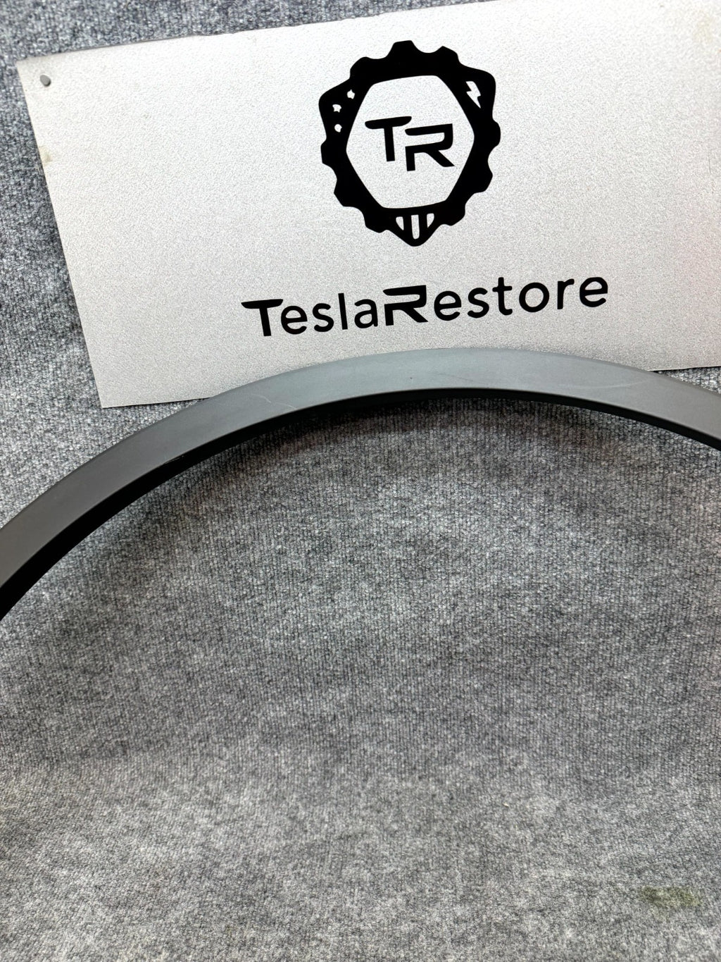 2020 - 2024 TESLA MODEL Y FRONT RIGHT SIDE WHEEL FLARE MOLDING OEM, 1494162-00-C
