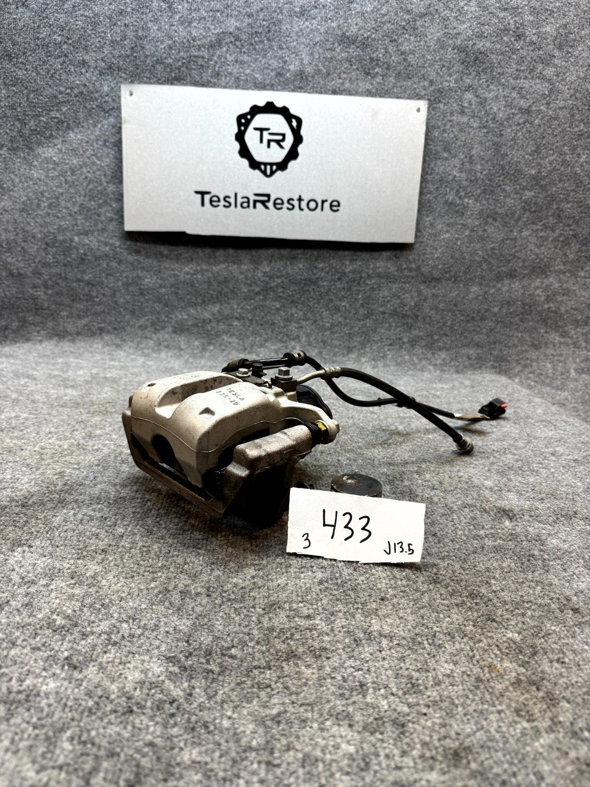 2017 - 2023 TESLA MODEL 3 REAR LEFT SIDE BRAKE CALLIPER W/HOSE OEM 1044623-00-J