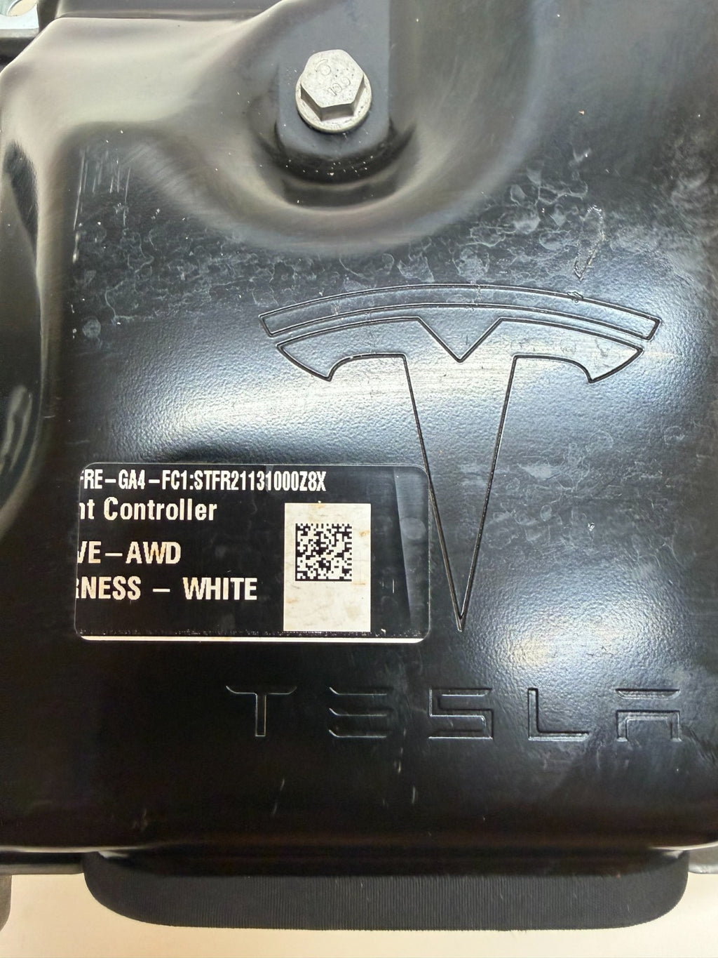 2020 - 2024 TESLA MODEL Y FRONT BODY CONTROL MODULE UNIT 1497327-00-B