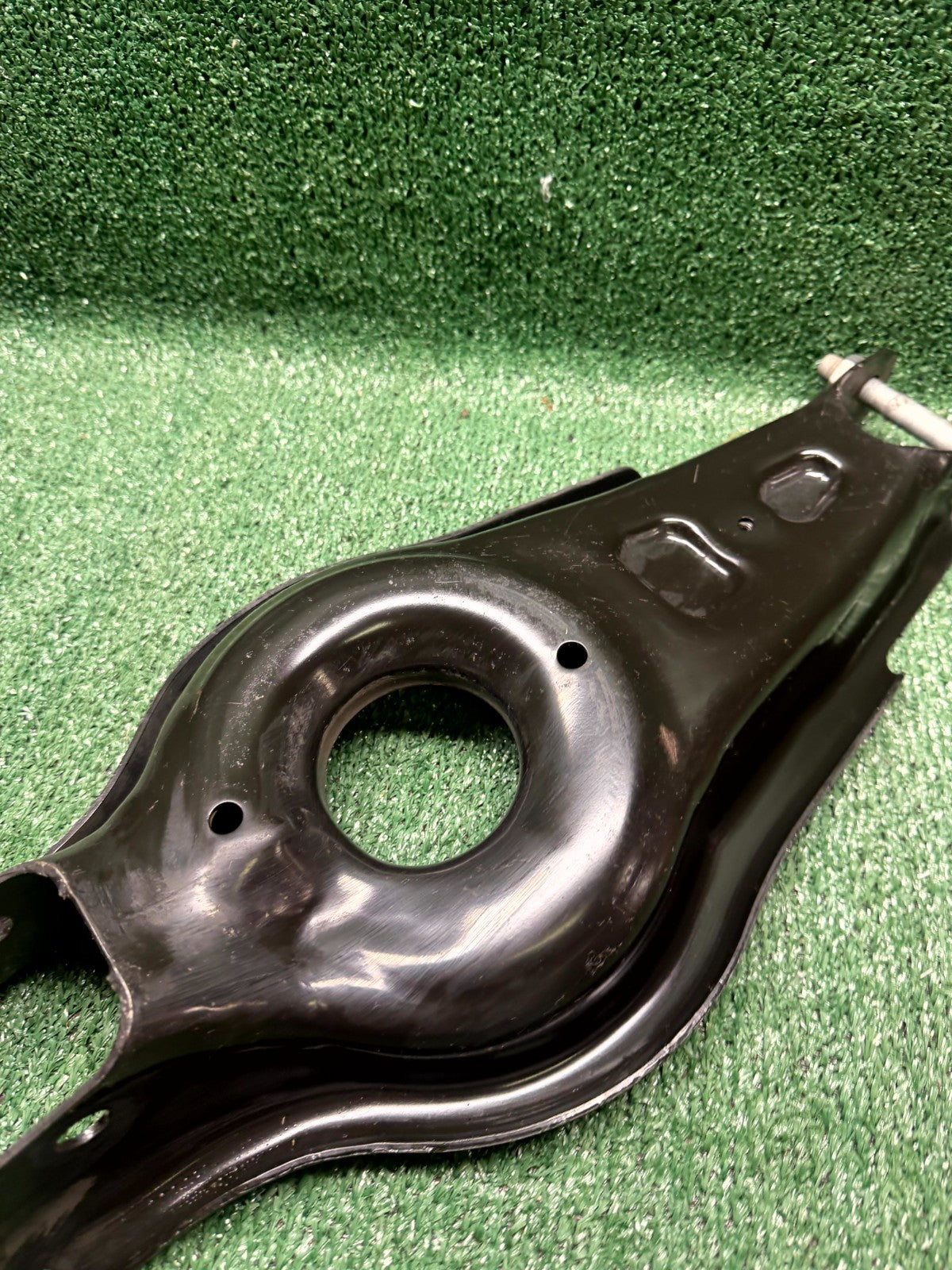 ♦️2017–2023 TESLA MODEL 3/Y REAR SUSPENSION LOWER CONTROL ARM OEM, 1044451-00-F
