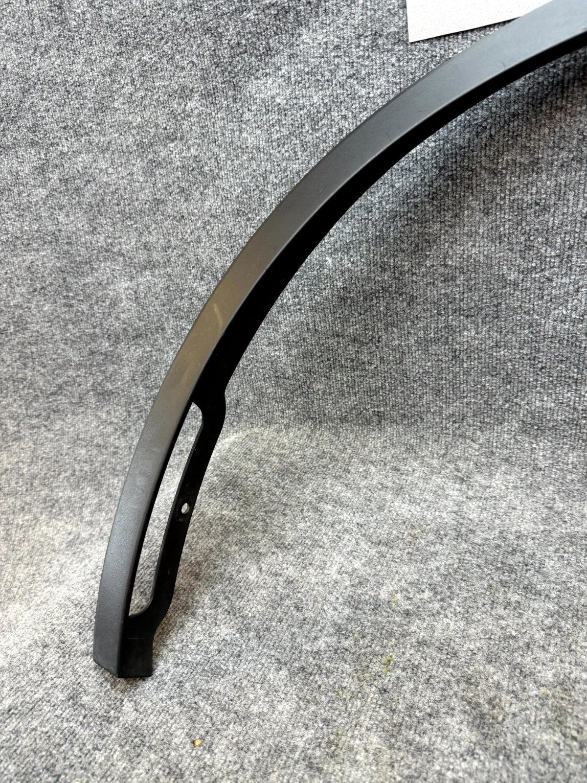2020 - 2024 TESLA MODEL Y FRONT LEFT SIDE WHEEL FLARE MOLDING OEM, 1494161-00-C