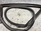 ♦️2017 - 2023 TESLA MODEL 3 FRONT LEFT BODY SEAL WEATHERSTRIP OEM, 1090510-00-O