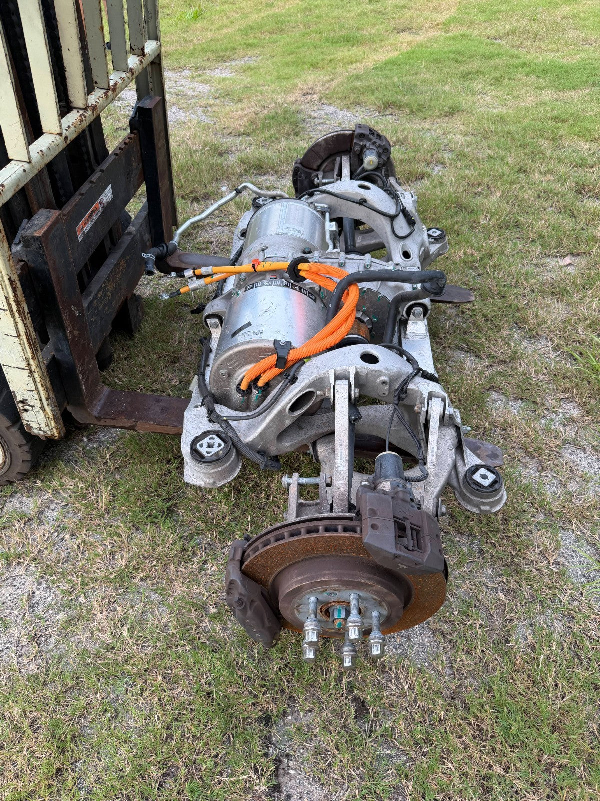 2016-2020 Tesla Model X Engine Rear Drive Unit Motor with Subframe Assembly