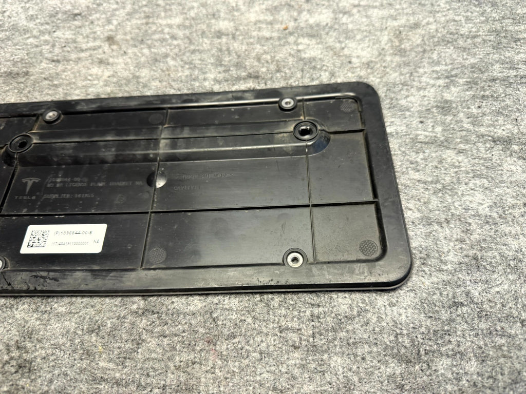 ♦️2017-2023 TESLA MODEL 3 Y REAR LICENSE PLATE HOLDER BRACKET OEM, 1096844-00-B