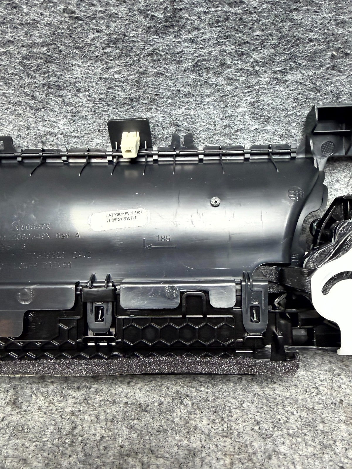 ♦️17-23 TESLA MODEL 3 LEFT DASHBOARD HEATER AC AIR VENT DUCT OEM, 1083320-00-G