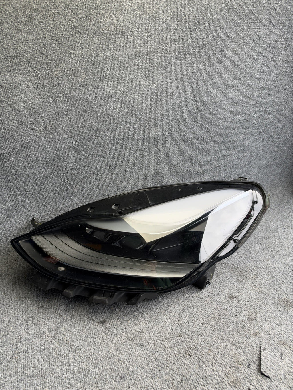 20-24 Tesla Model Y-3 Front Left Headlight Projector Headlamp LH 1514952-00-E