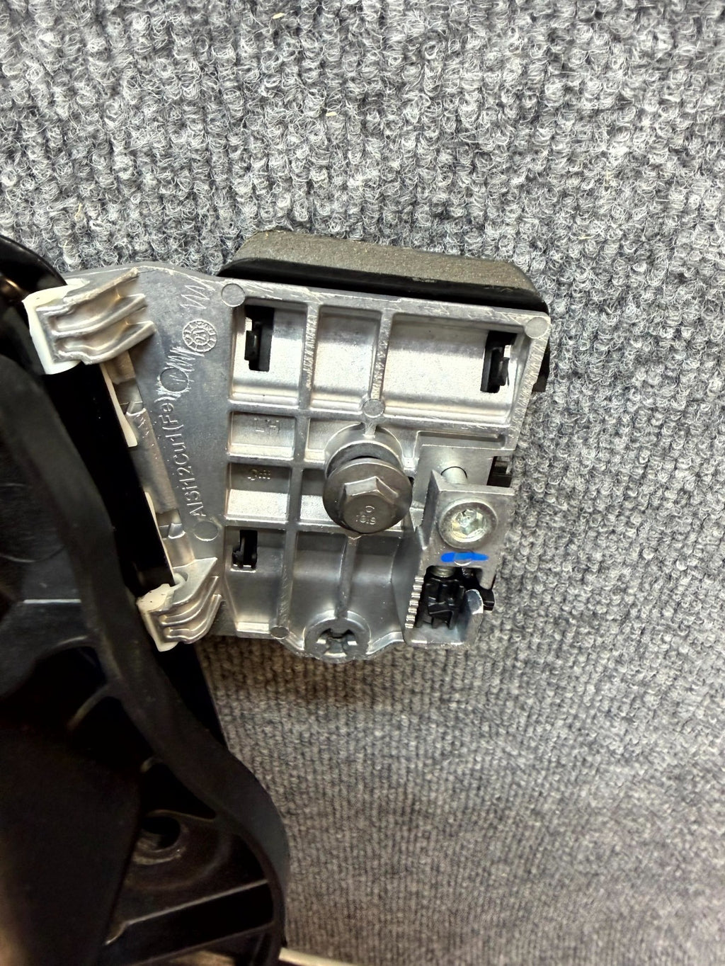 2020-2024 TESLA MODEL Y REAR LEFT SIDE DOOR WINDOW REGULATOR OEM, 1495512-00-E