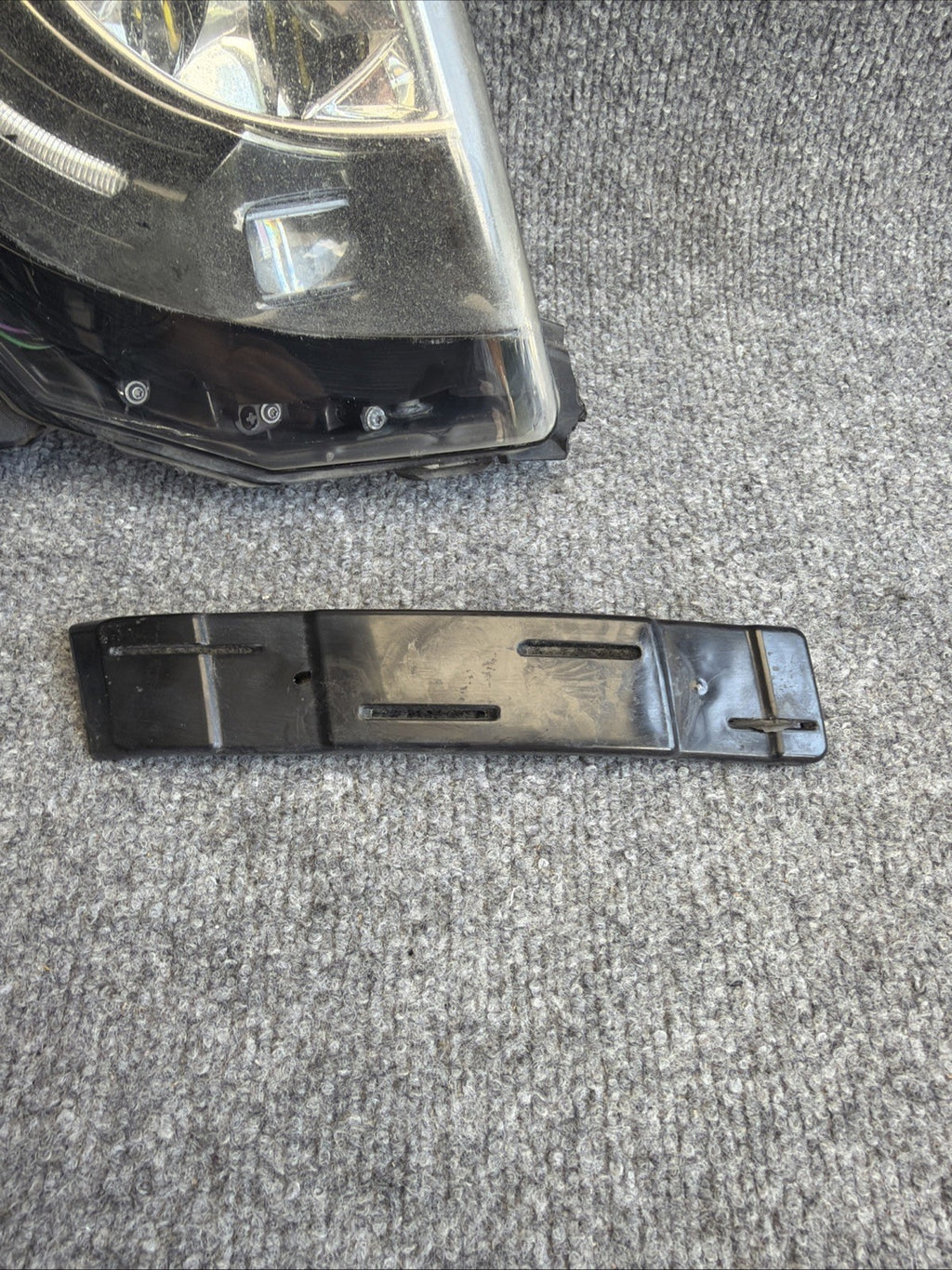 TESLA MODEL S FOG LIGHT RIGHT PASSENGER 2016 2017 2018 2019 2020 6005914-00-F