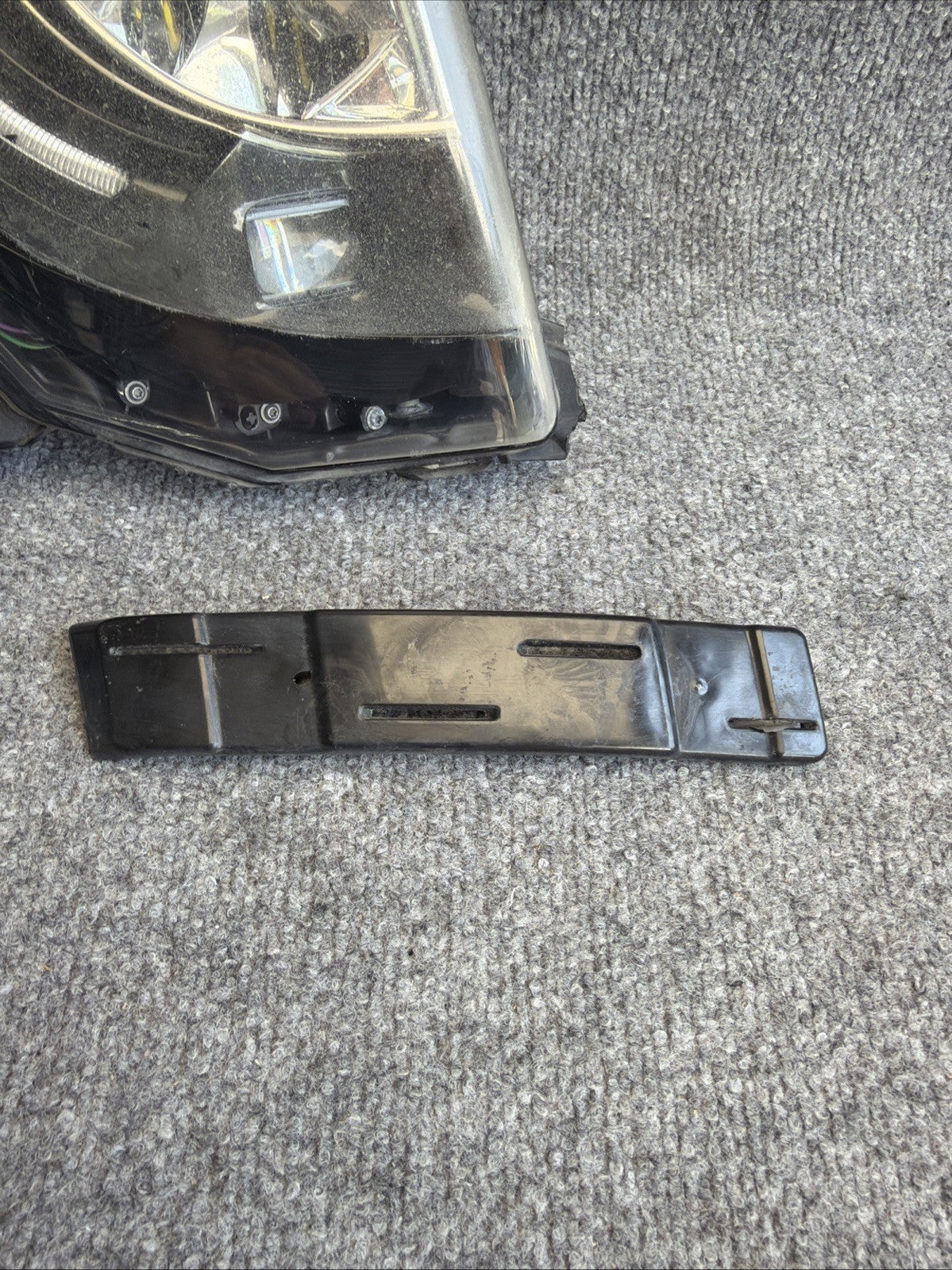 TESLA MODEL S FOG LIGHT RIGHT PASSENGER 2016 2017 2018 2019 2020 6005914-00-F