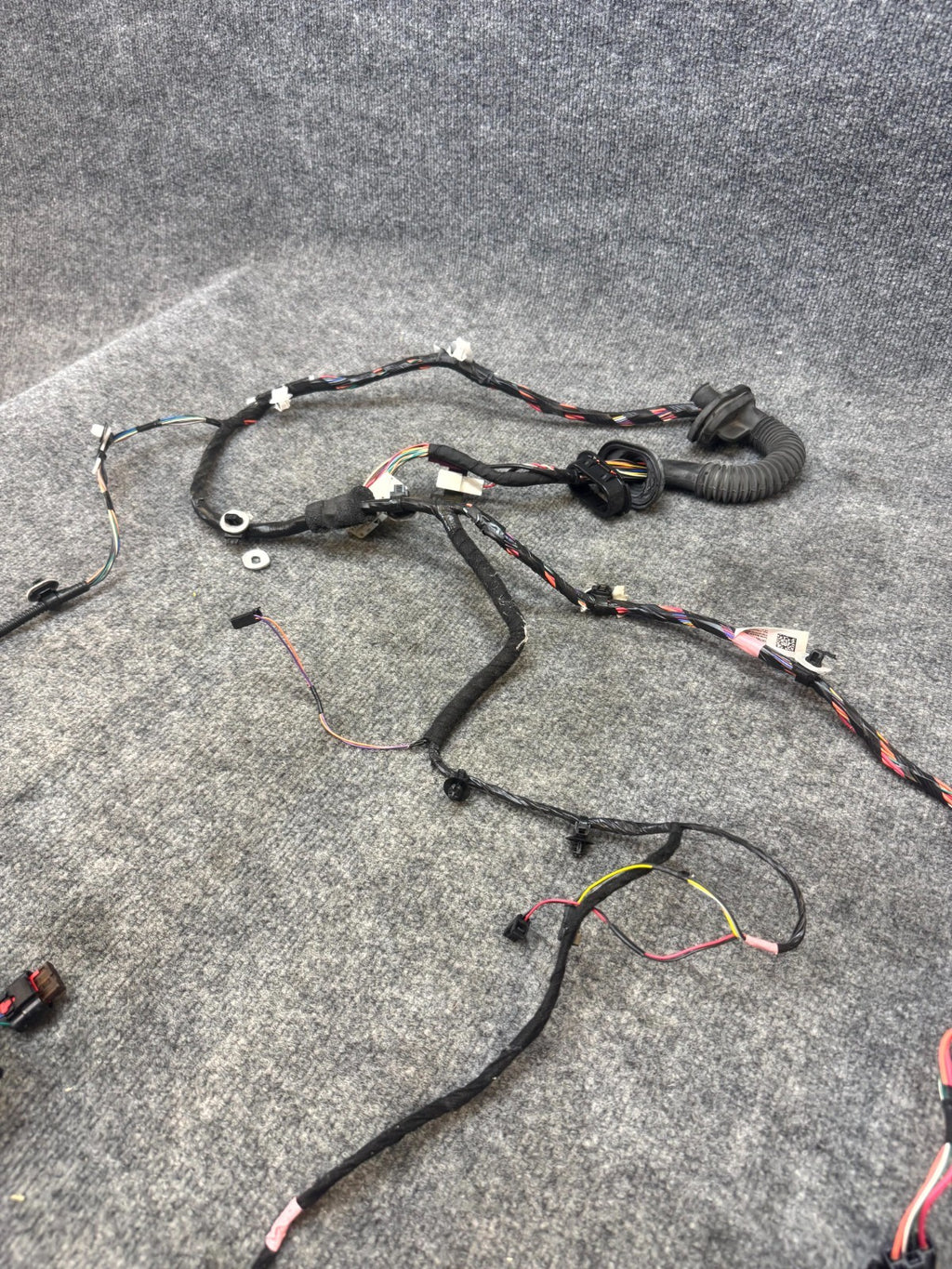 2017 - 2023 TESLA MODEL 3 FRONT RIGHT SIDE DOOR WIRING HARNESS OEM, 1067963-00-D