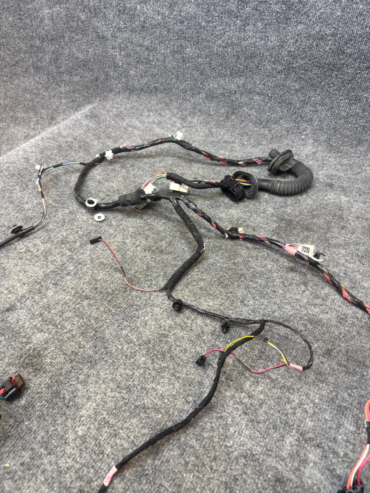 2017 - 2023 TESLA MODEL 3 FRONT RIGHT SIDE DOOR WIRING HARNESS OEM, 1067963-00-D