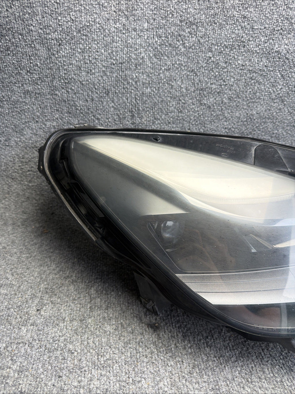 2021 - 2023 TESLA MODEL 3- FRONT RIGHT HEADLIGHT LED LIGHT LAMP OEM 1514953-00-D