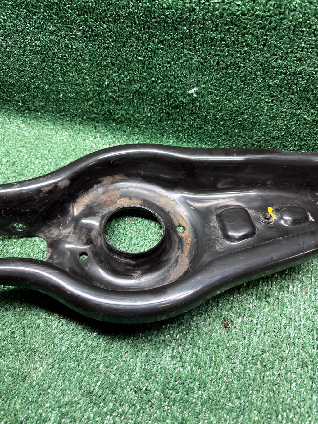 ♦️20–23 TESLA MODEL Y REAR LEFT OR RIGHT SIDE CONTROL ARM OEM, 1044451-00-F