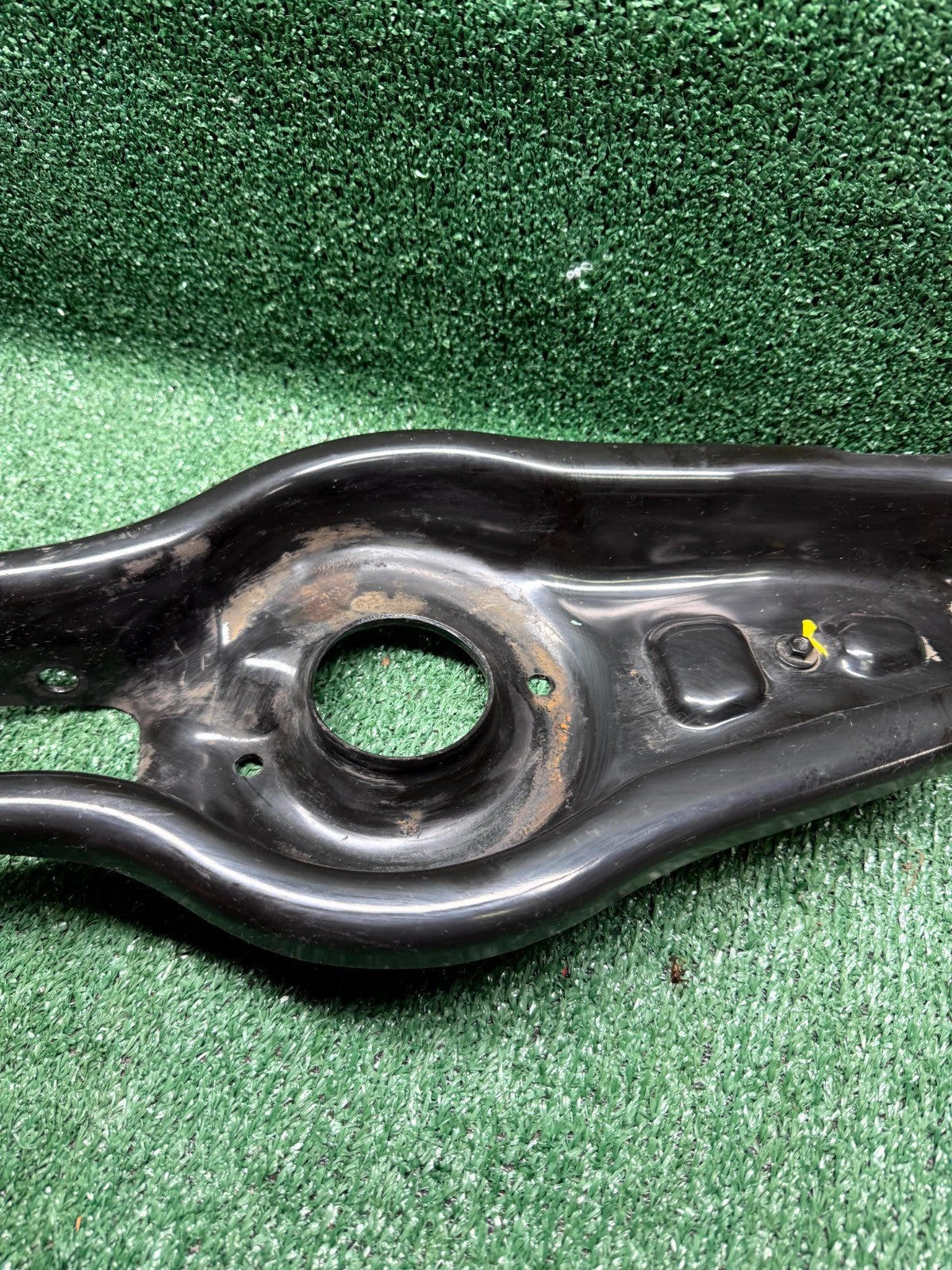 ♦️20–23 TESLA MODEL Y REAR LEFT OR RIGHT SIDE CONTROL ARM OEM, 1044451-00-F