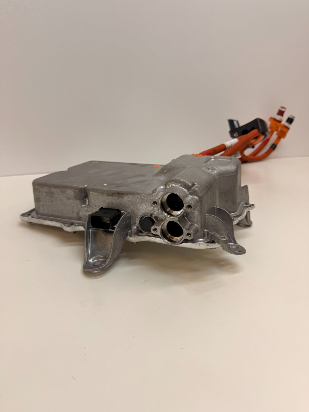 2016-2021 TESLA MODEL S COMPUTER MODULE JUNCTION BOX /W CABLE 1059891-00-E
