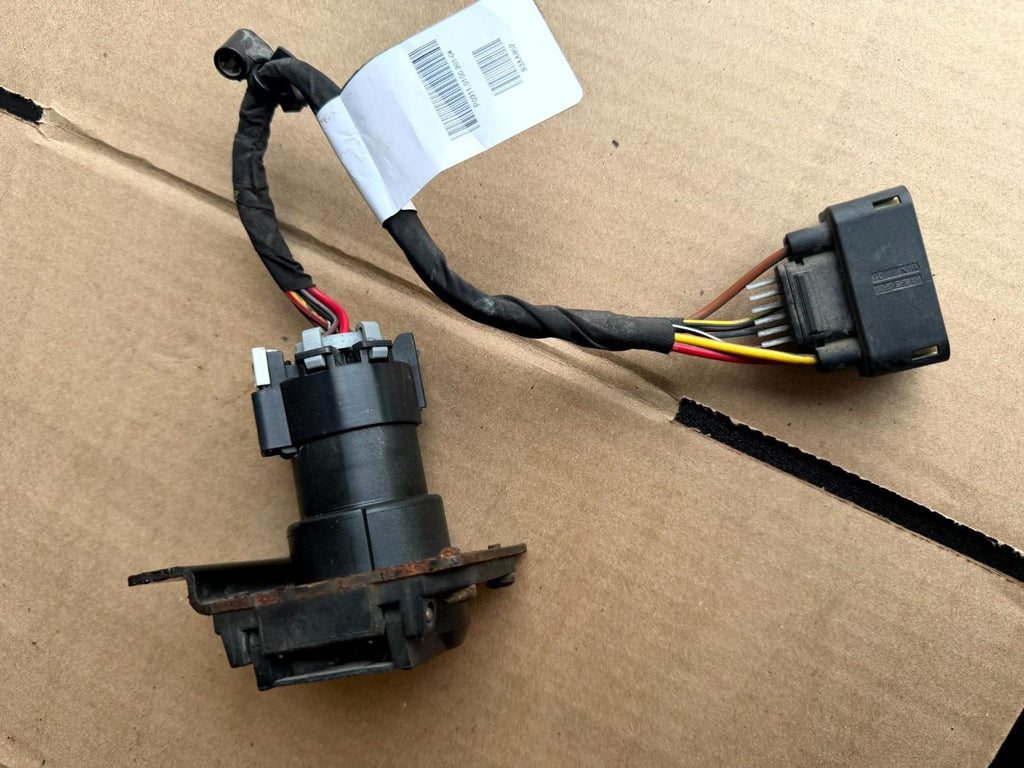 ♦️2016-2020 TESLA MODEL X REAR RIGHT TRAILER CONNECTOR HARNESS OEM, 1046032-00-C