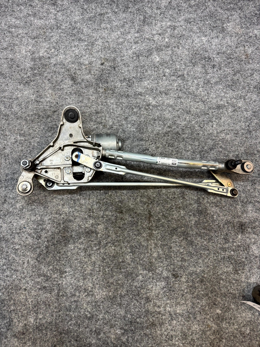 2017 - 2023 TESLA MODEL 3 FRONT WINDSHIELD WIPER MOTOR OEM, 1076725-00-G