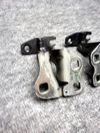 ♦️2017 – 2023 TESLA MODEL 3 FRONT LEFT DRIVER SIDE DOOR HINGE SET OEM, A046571