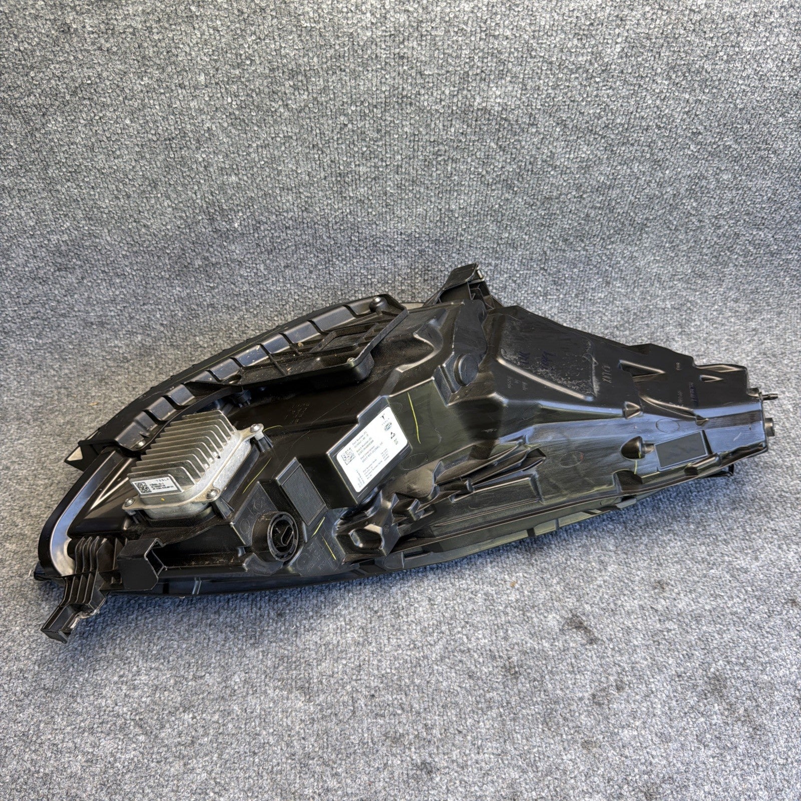 21-23 Tesla Model 3 Y Left Side Headlight Matrix OEM 1514952-00-D