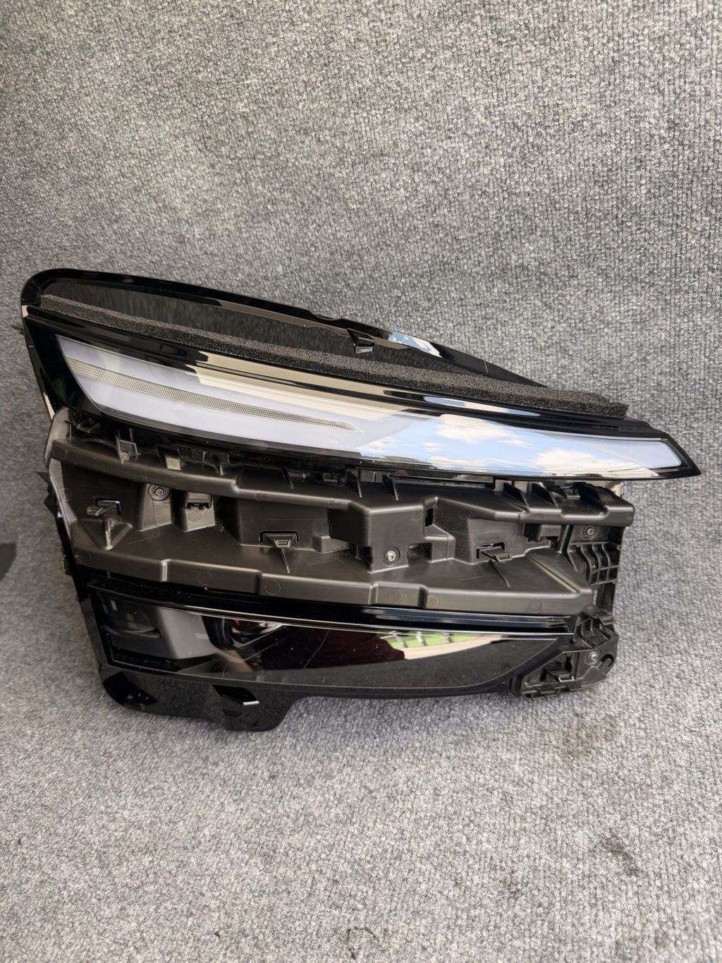 2025 2026 Tesla Model Y Juniper LED RH Right Side Headlight 1918348-00-D OEM